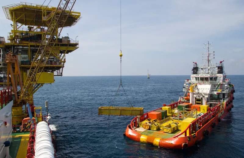 Bulk carrier vessel discharging cargo